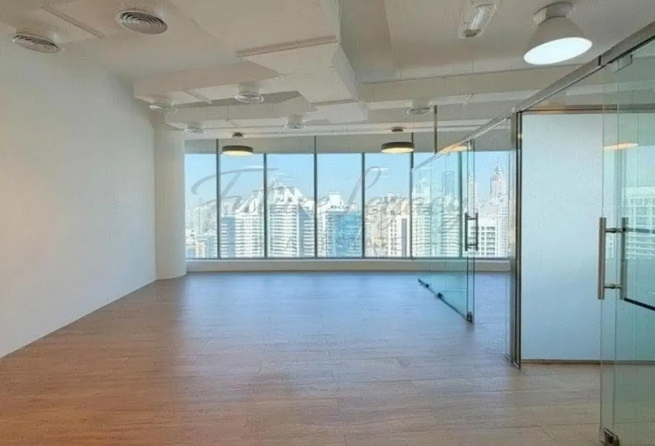 UNFURNISHED OFFICE | PRIME BUSINESS HUB l VACANT