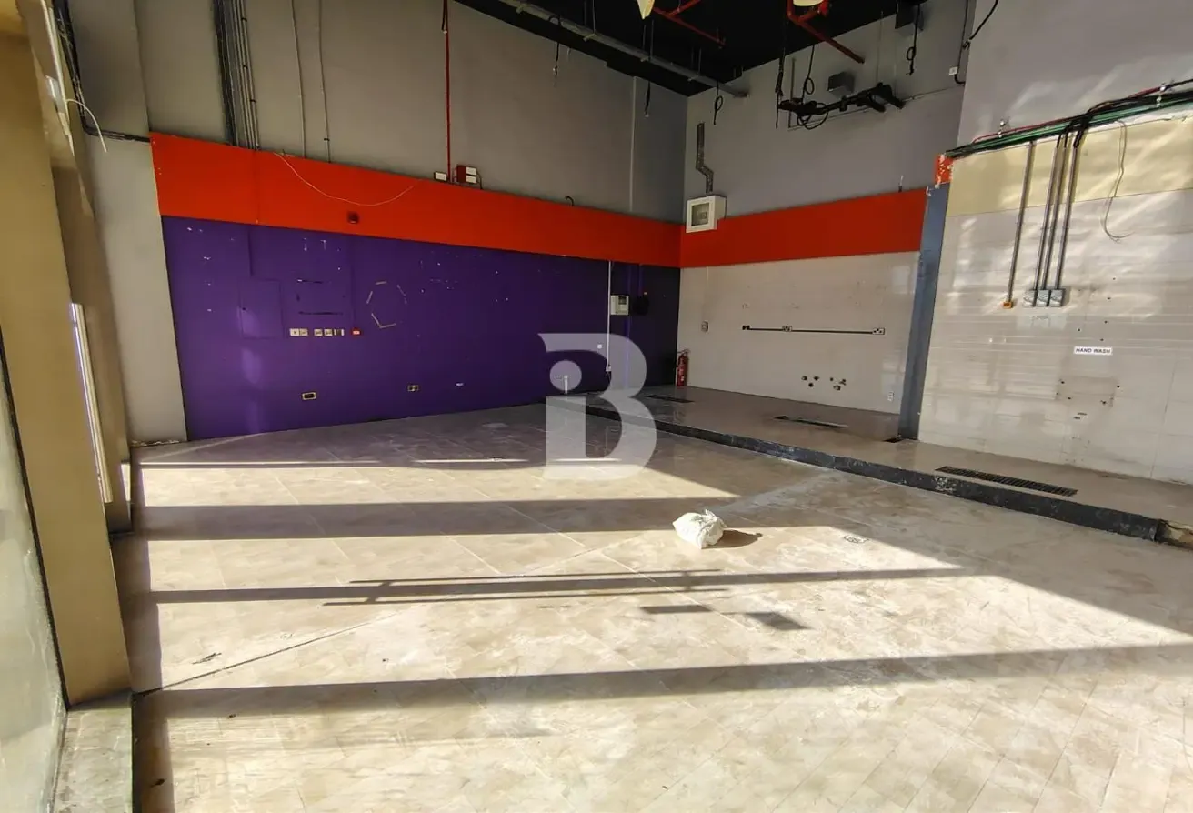 Road Facing | Main JVC Entry & Exit | High Visibility