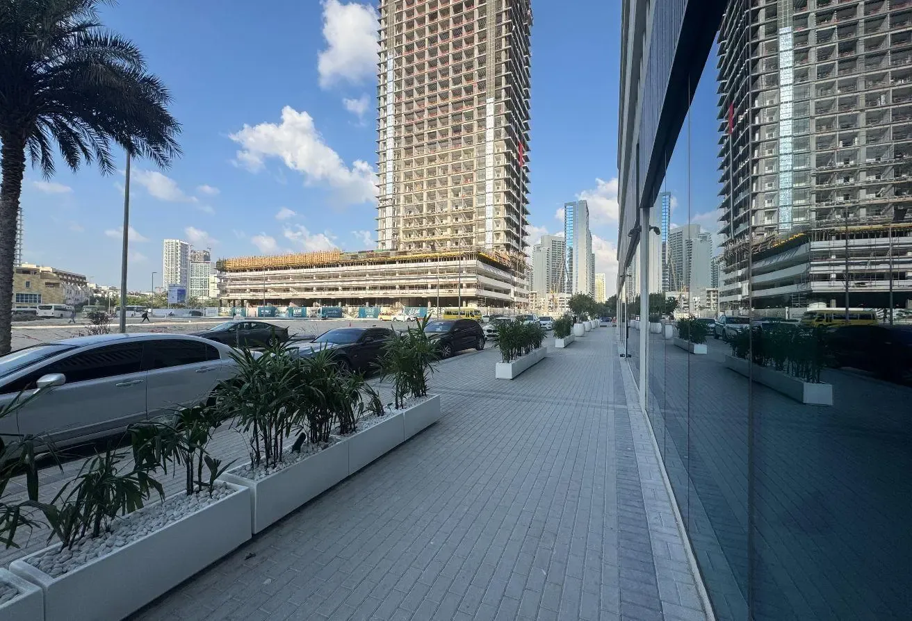 Road Facing || Best Location || Exclusive Listing