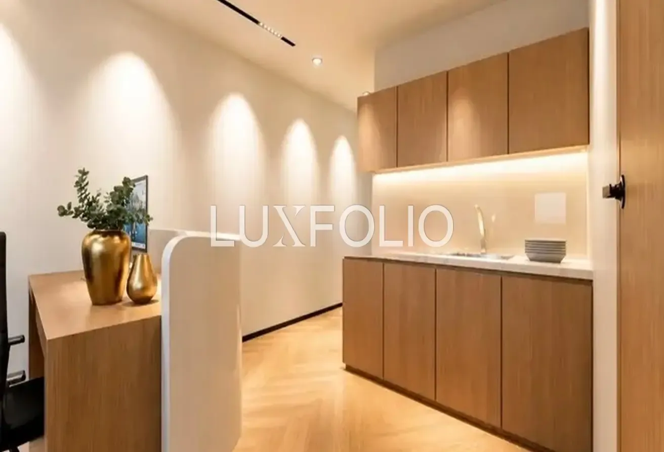 Luxury Fit Out | Close to metro | Furnished
