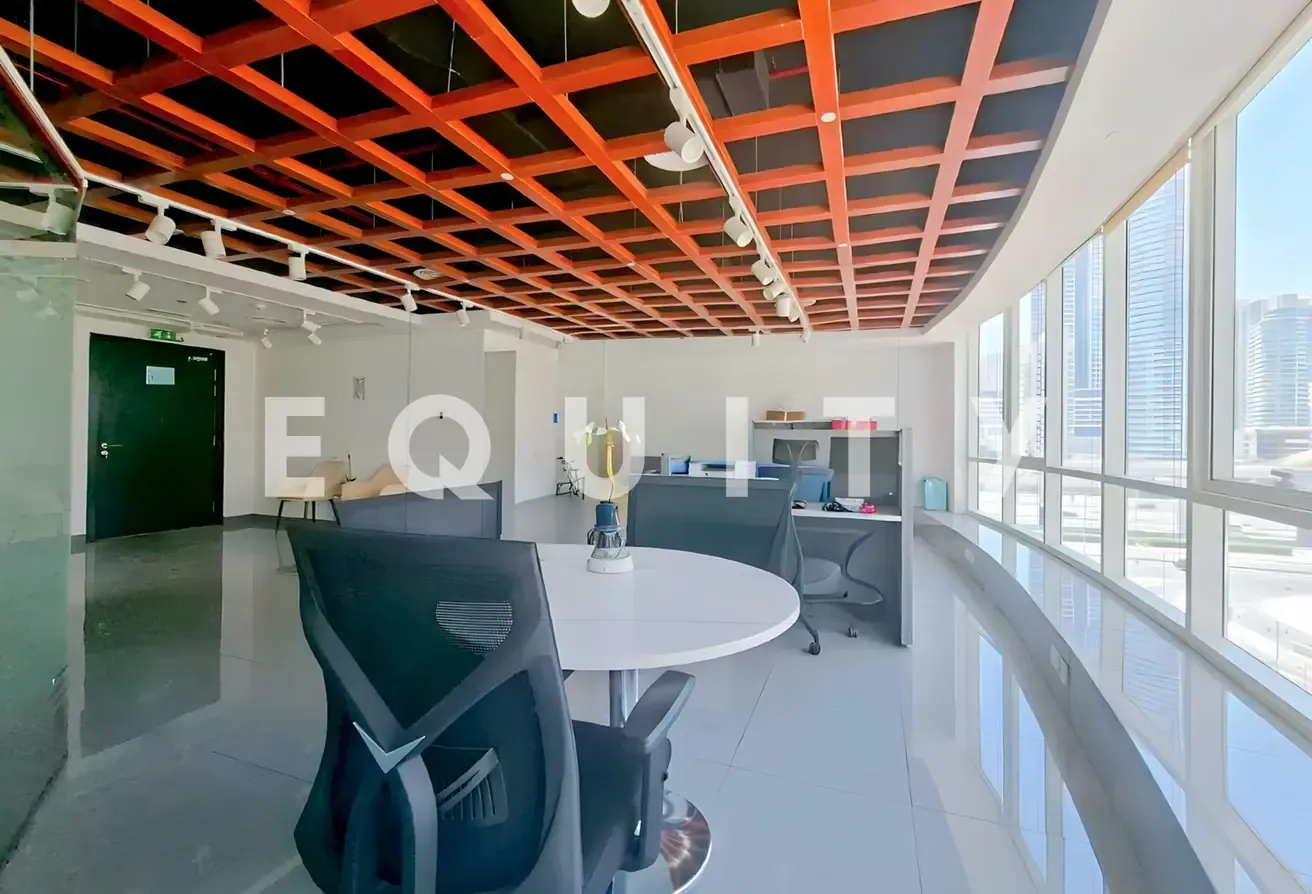 Fully Fitted | Vacant | Close to Metro