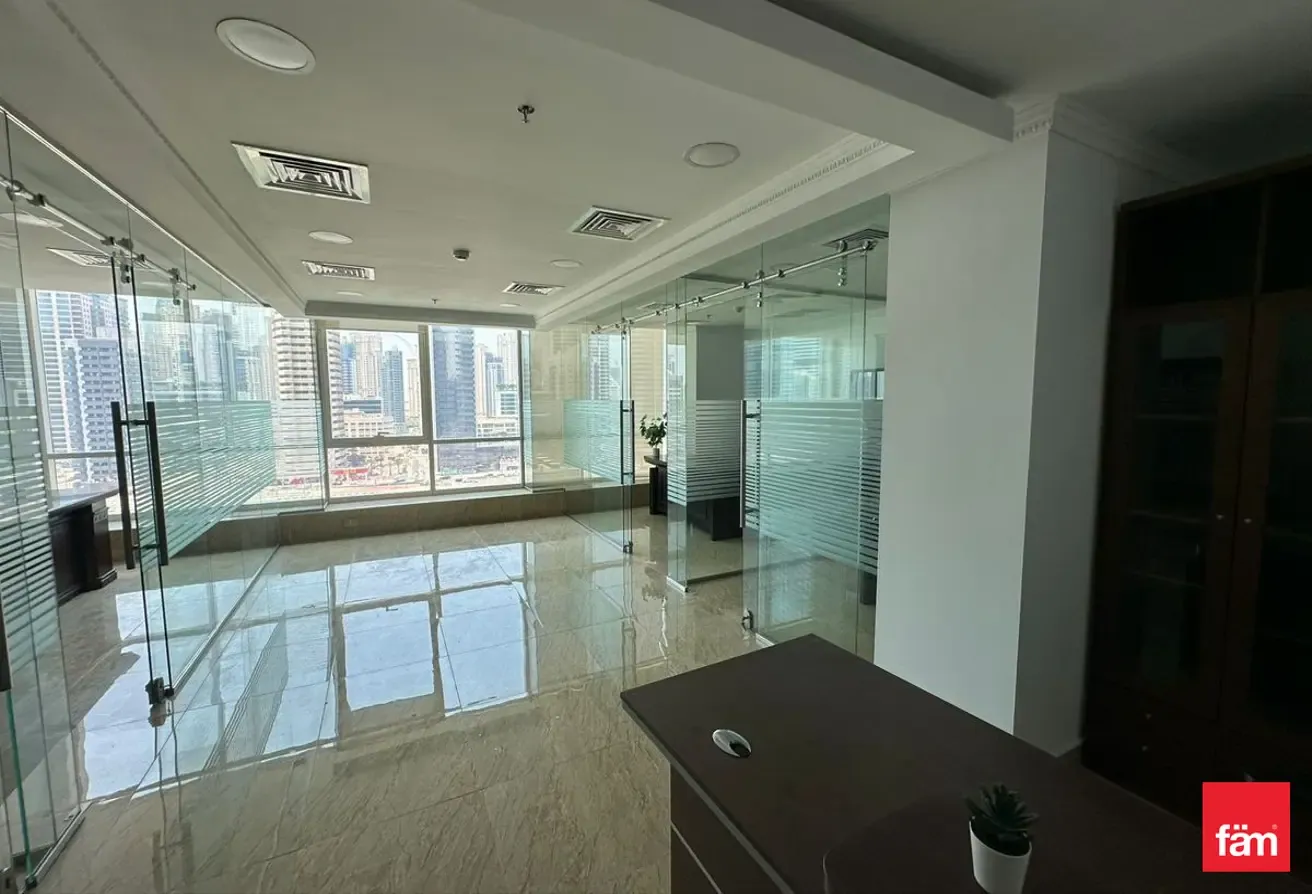 Fully Fitted | Vacant | DMCC | Community Expert
