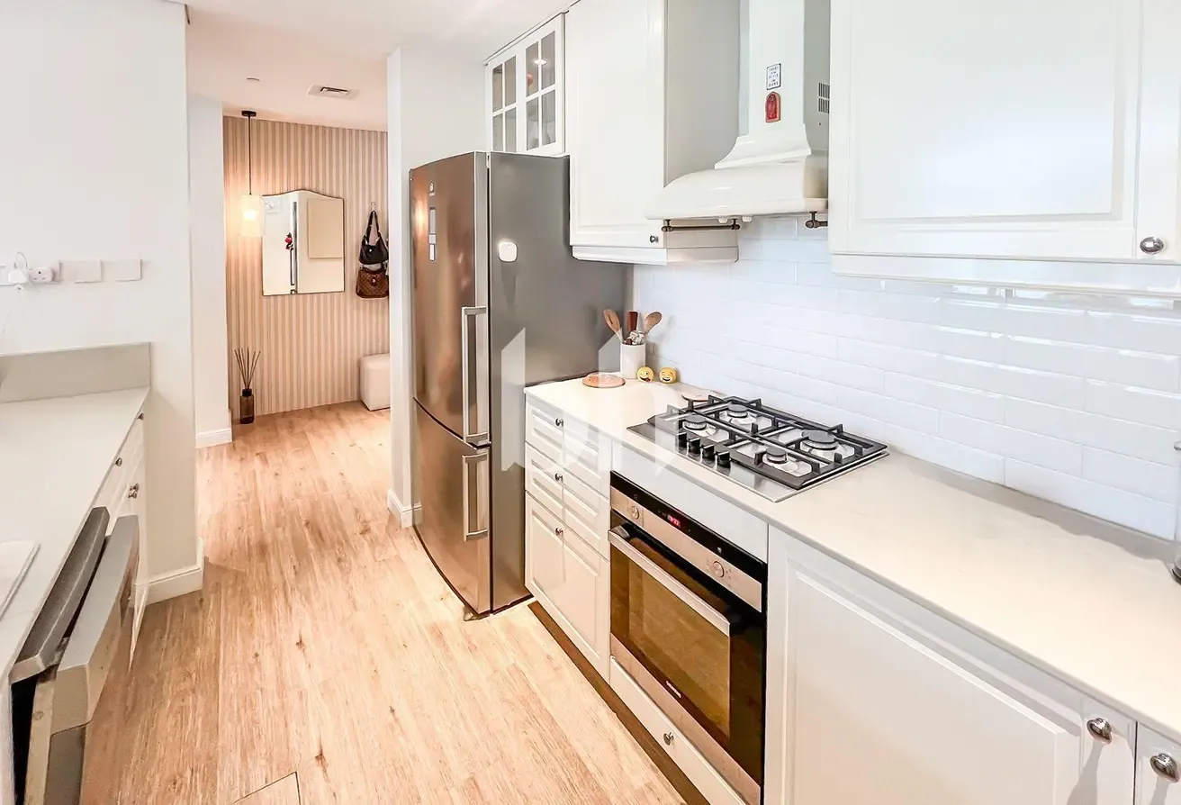 Spacious 2BR | Upgraded | Overlooking the Pool