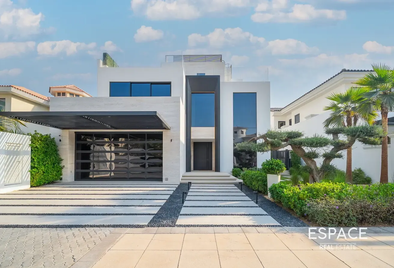 Brand New 3-Storey Next-to-Tip Villa