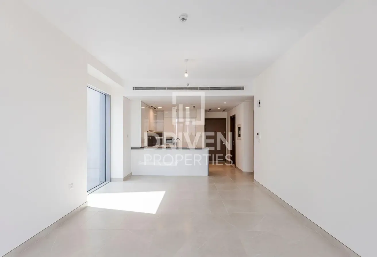 Vacant and Brand New Apt with More Options