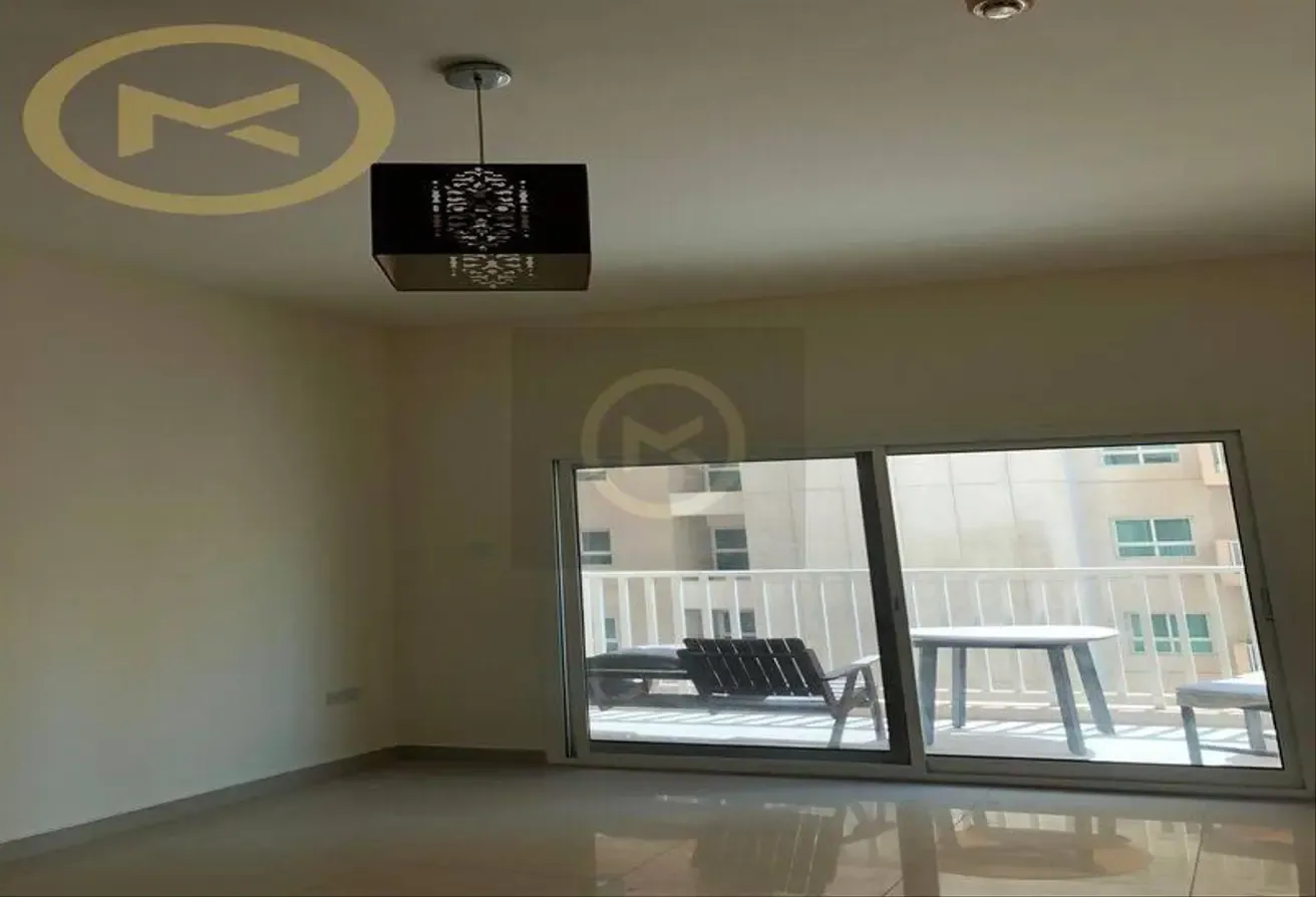 Prime Location |Good Investment