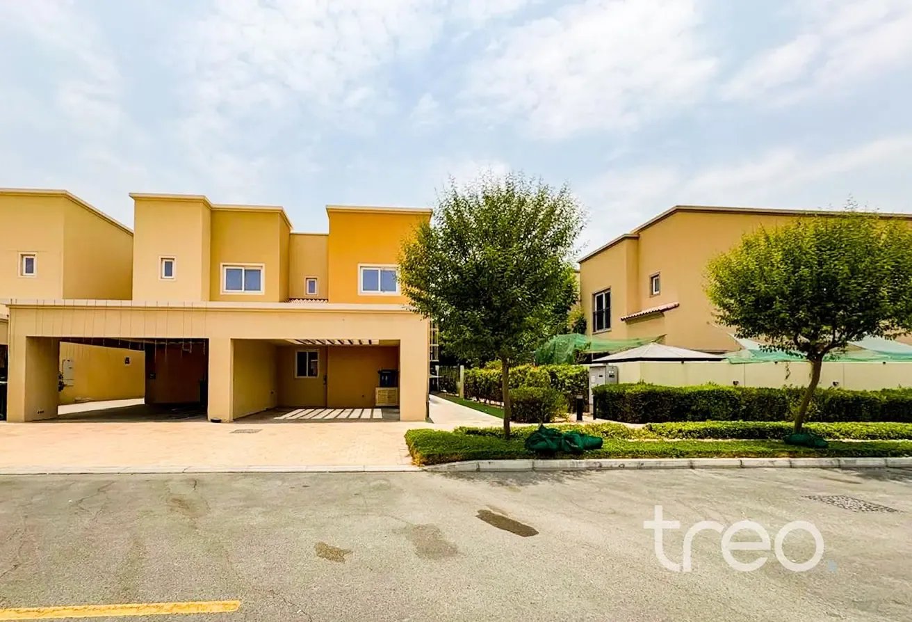 4 Bedroom Single Row Townhouse