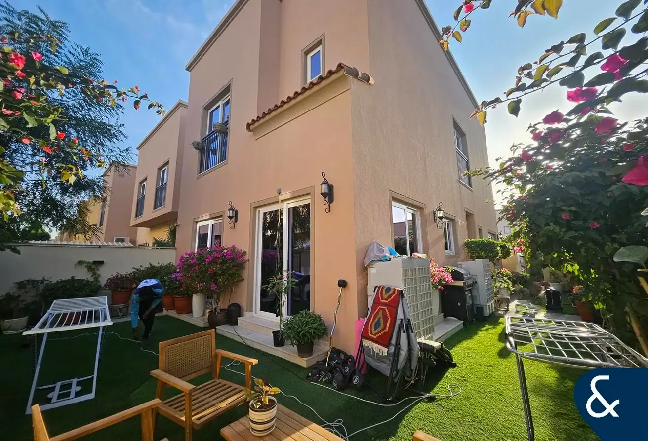 Corner Plot | 4 Bed + Maid | Near Pool