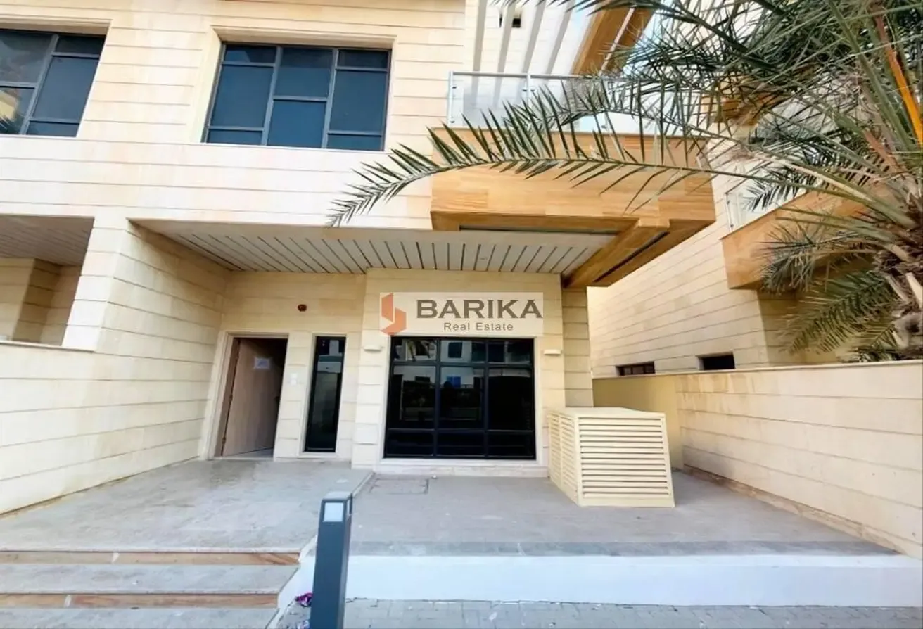 Spacious 4BR + Maid Villa | Spacious & Bright |JVC