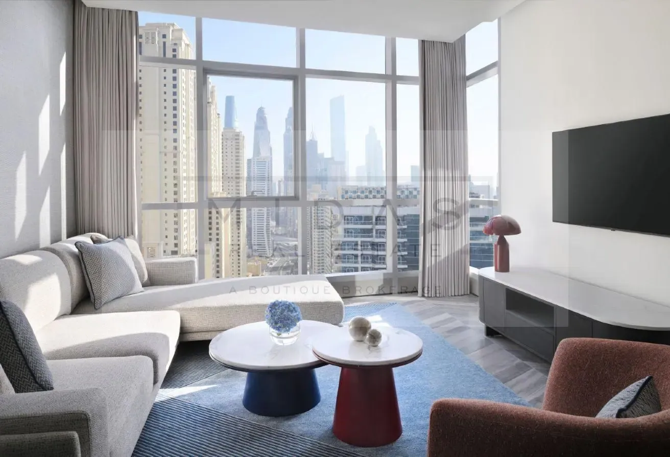 Modern I City View I Balcony I Prime Location