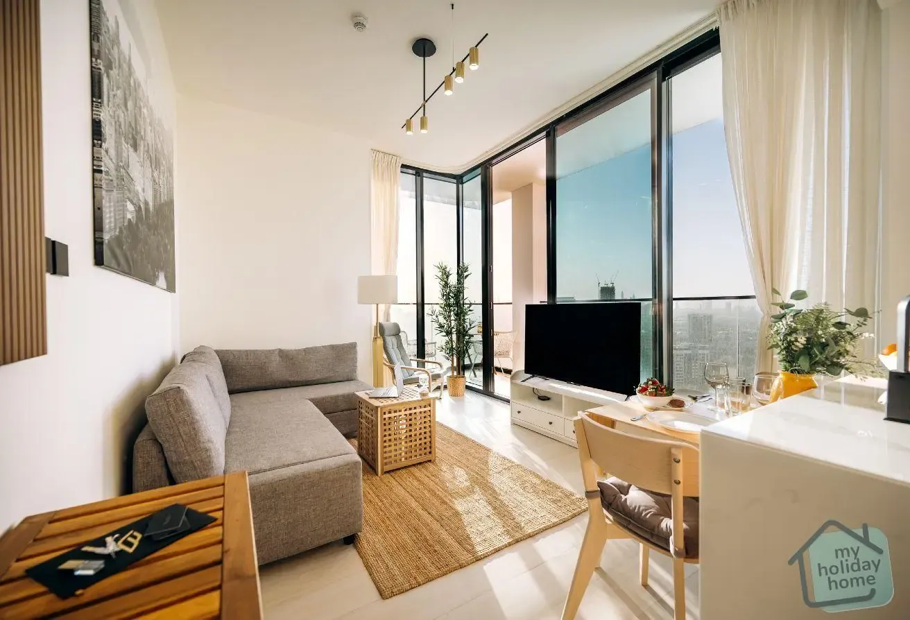 Panoramic Views | Summer Rate for 3-Month Stay