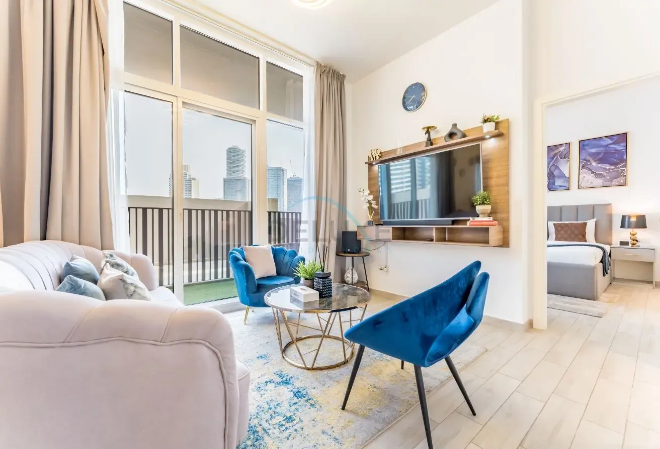 Near Circle Mall and Park | 20 Minutes to Marina