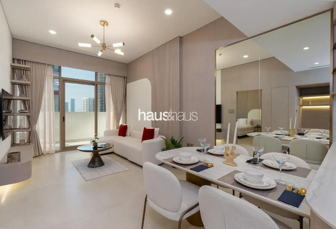 Contemporary 1BR | Smart Home | Brand New