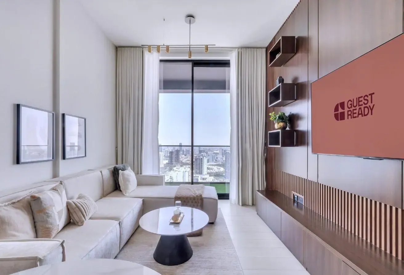 GuestReady - Balcony views | high floor | sofa bed