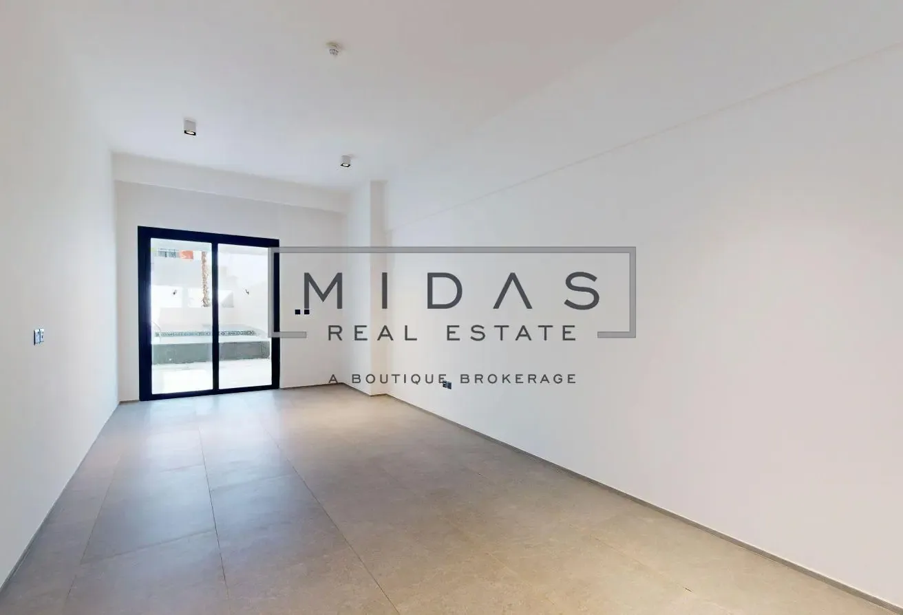 Elegant 3Bedroom | Plunge Pool | Prime Location