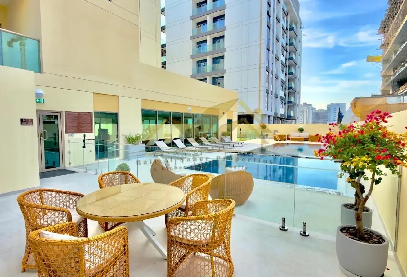 1 BR Apartment in Al Satwa with Private Jacuzzi