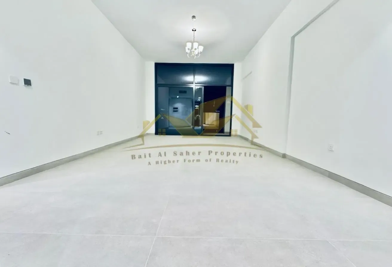 1 month free / high floor / 2bedroom with nic view