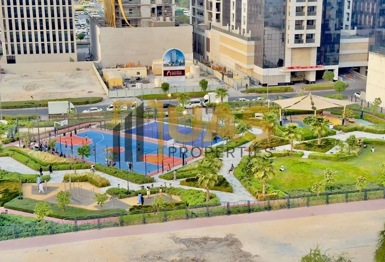 3 BR Apartment with Landmark Views in Al Satwa