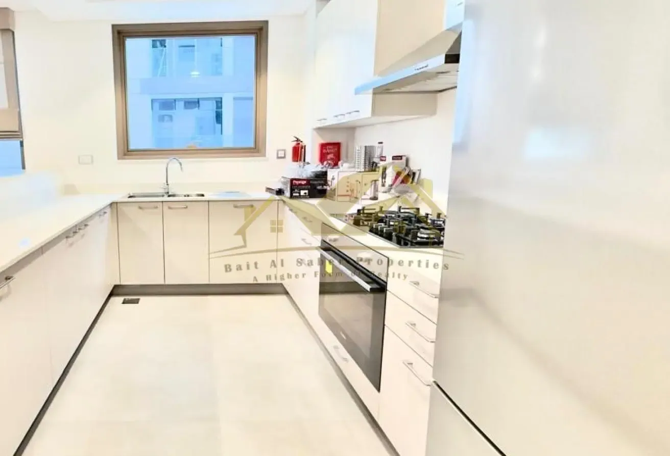 1 BR Apartment in Al Satwa | 884 sqft | Pool View