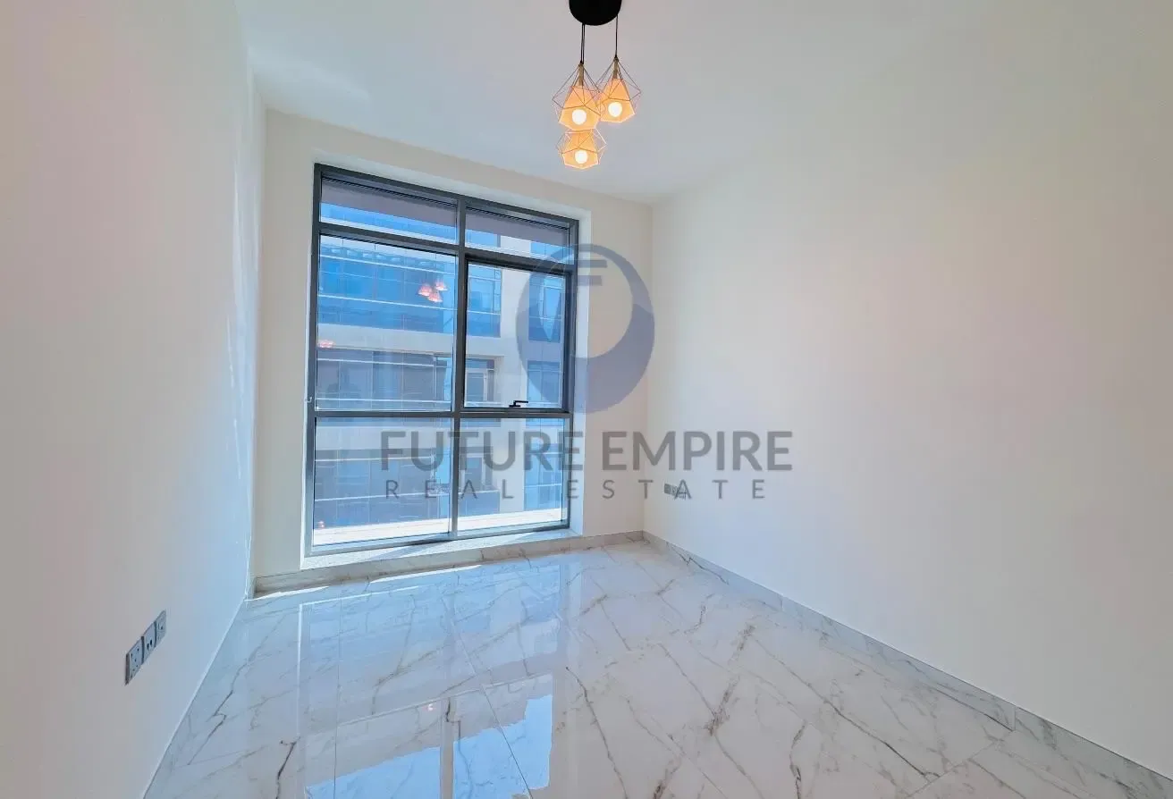 Emirates Metro | Open View | Near City Tower |