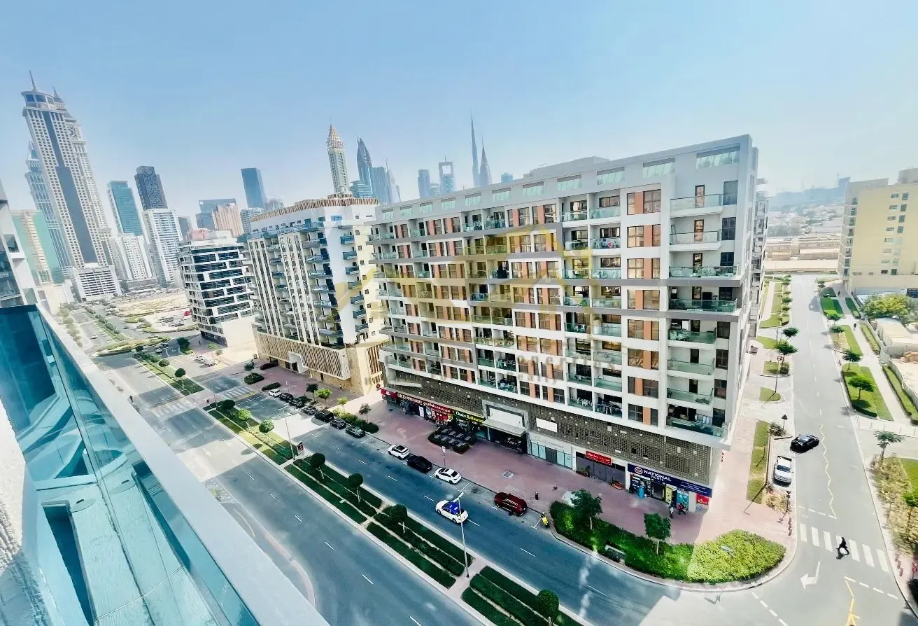 1 BR Apartment in Al Satwa with Water View