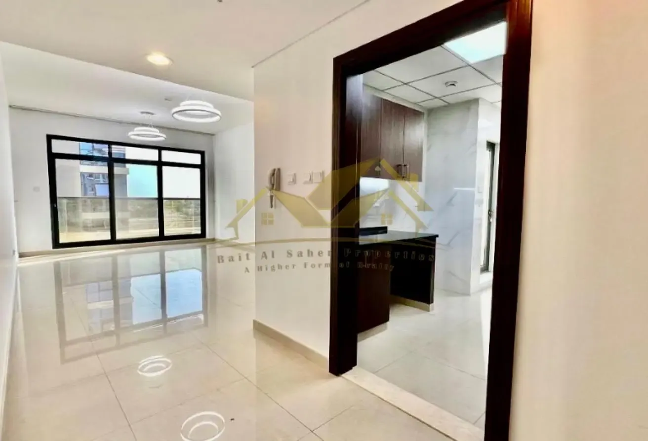 1 month free / impressive 2bedroom with balcony