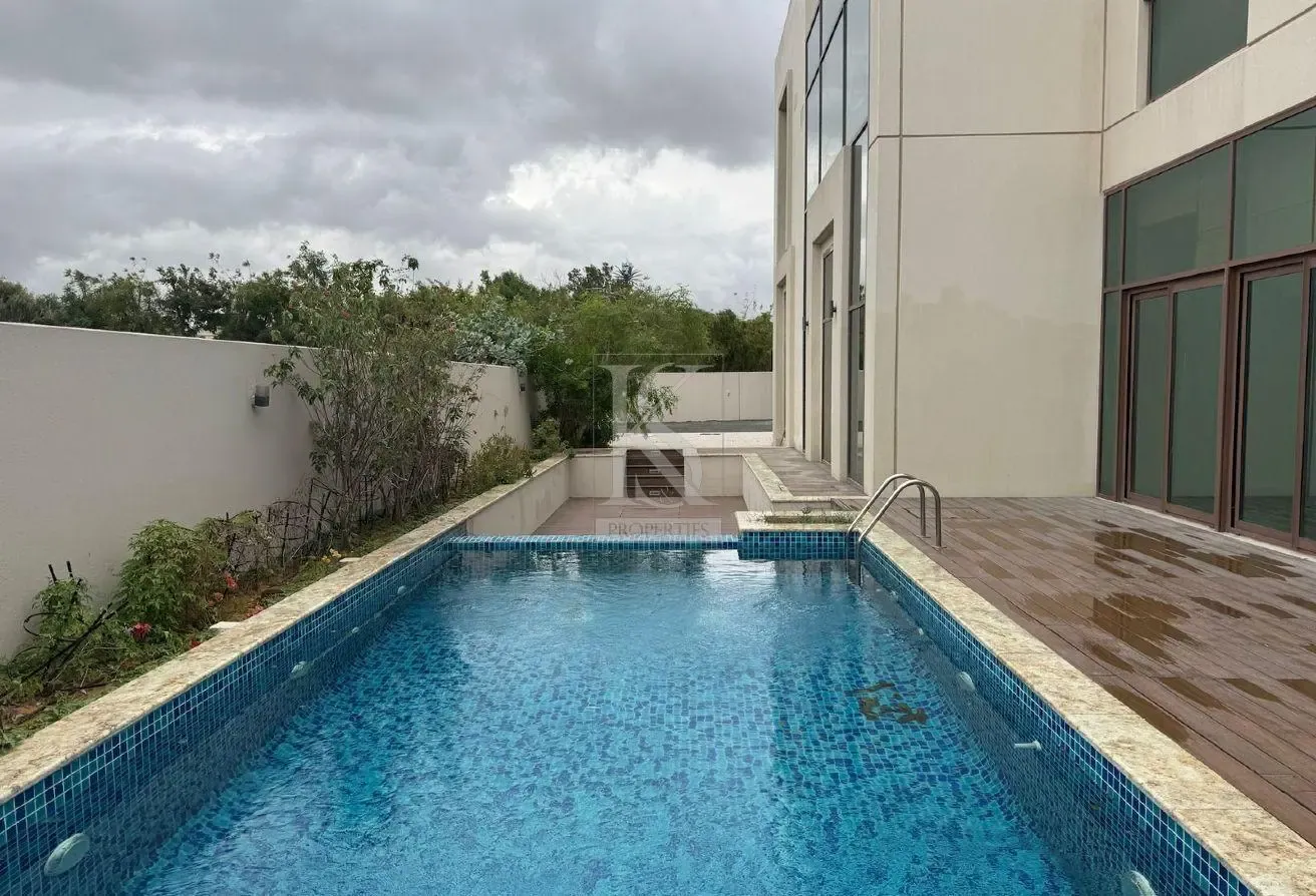 Biggest Plot | Private Pool | Burj Khalifa View