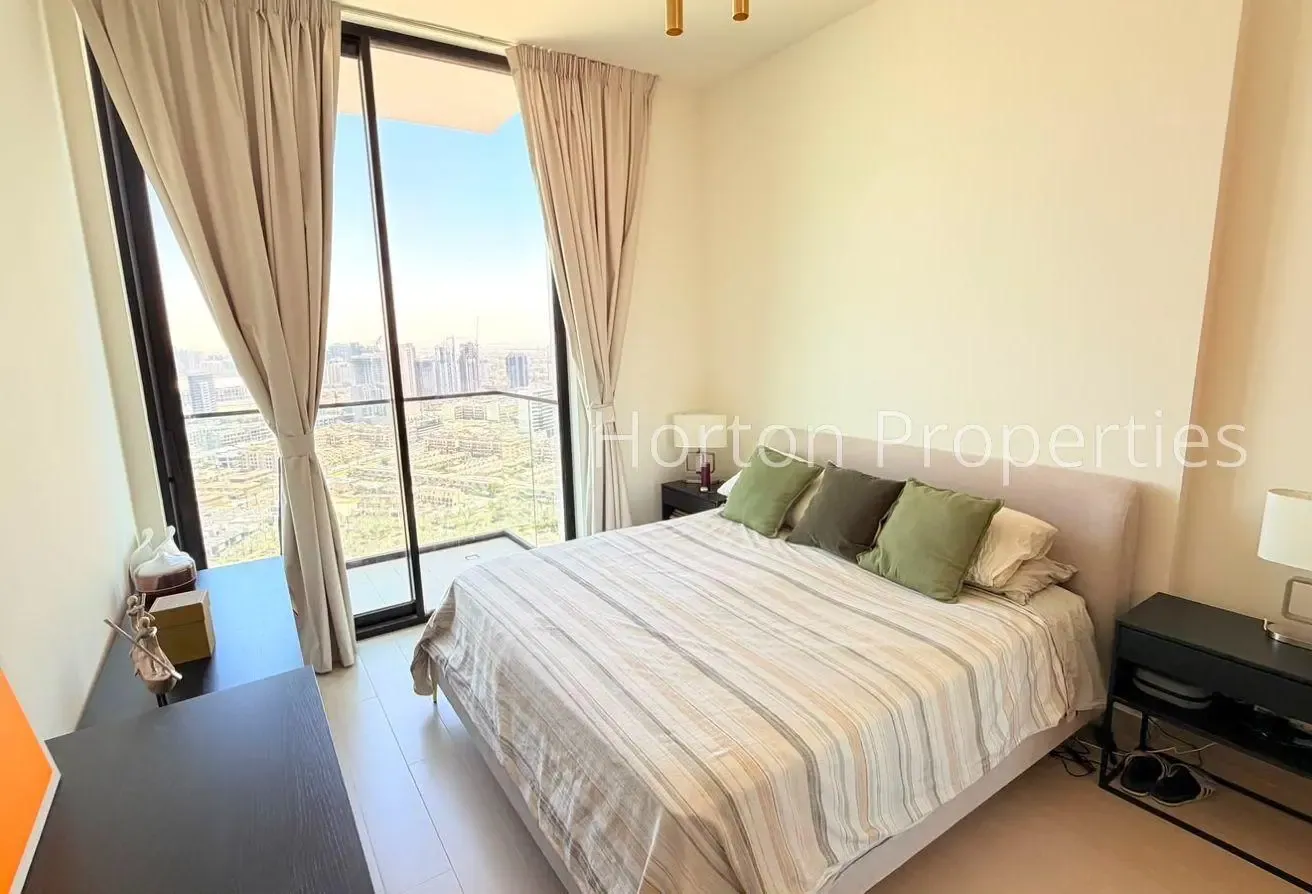 PREMIUM LIVING I FURNISHED I SMART HOME