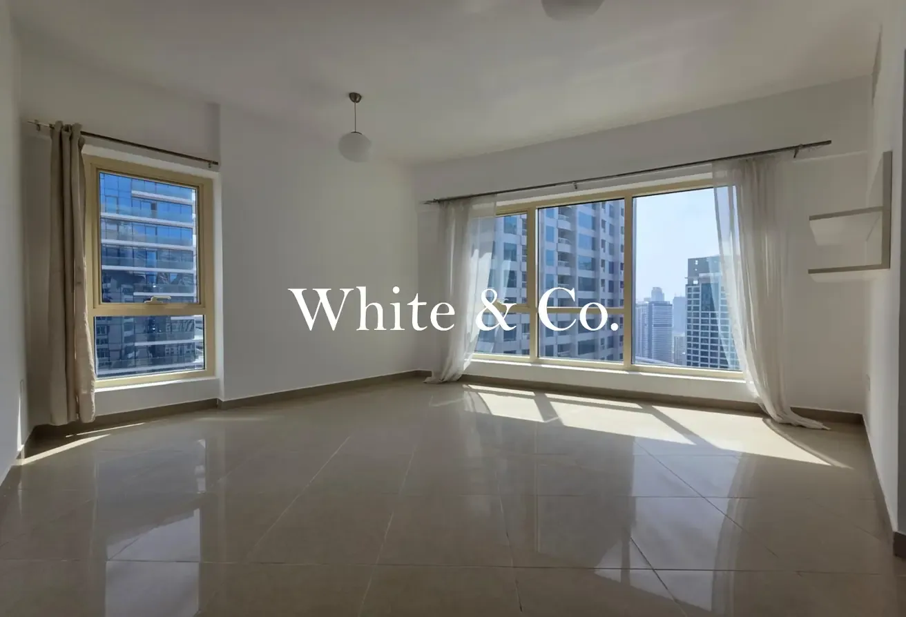 UPGRADED | VACANT NOW | FULL LAKE VIEW