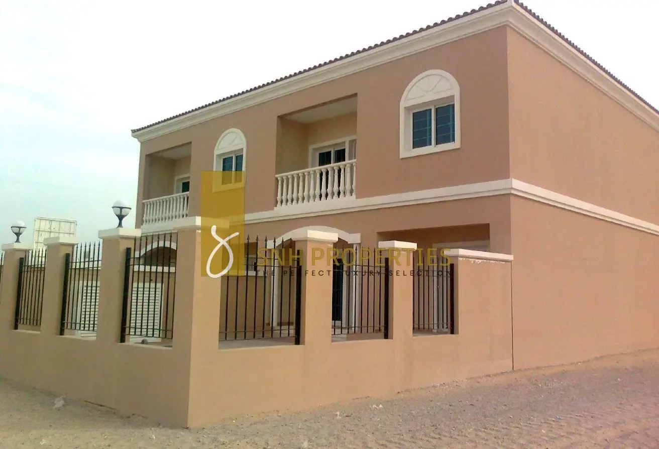 3 BR + MAID ROOM | CORNER TOWNHOUSE | PRIVATE GARD