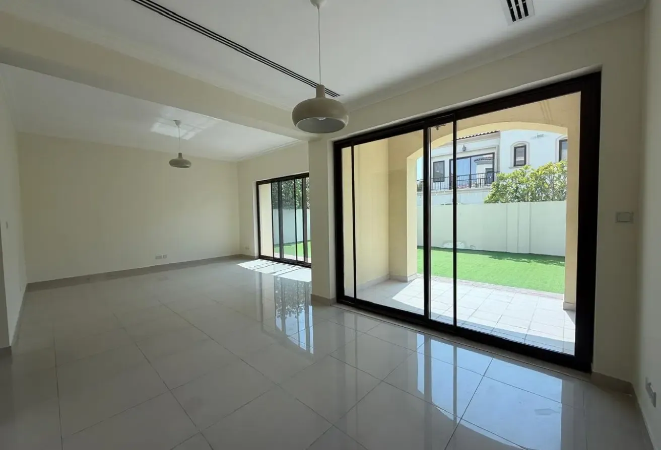 Vacant 4BR Samara Villa Near Pool