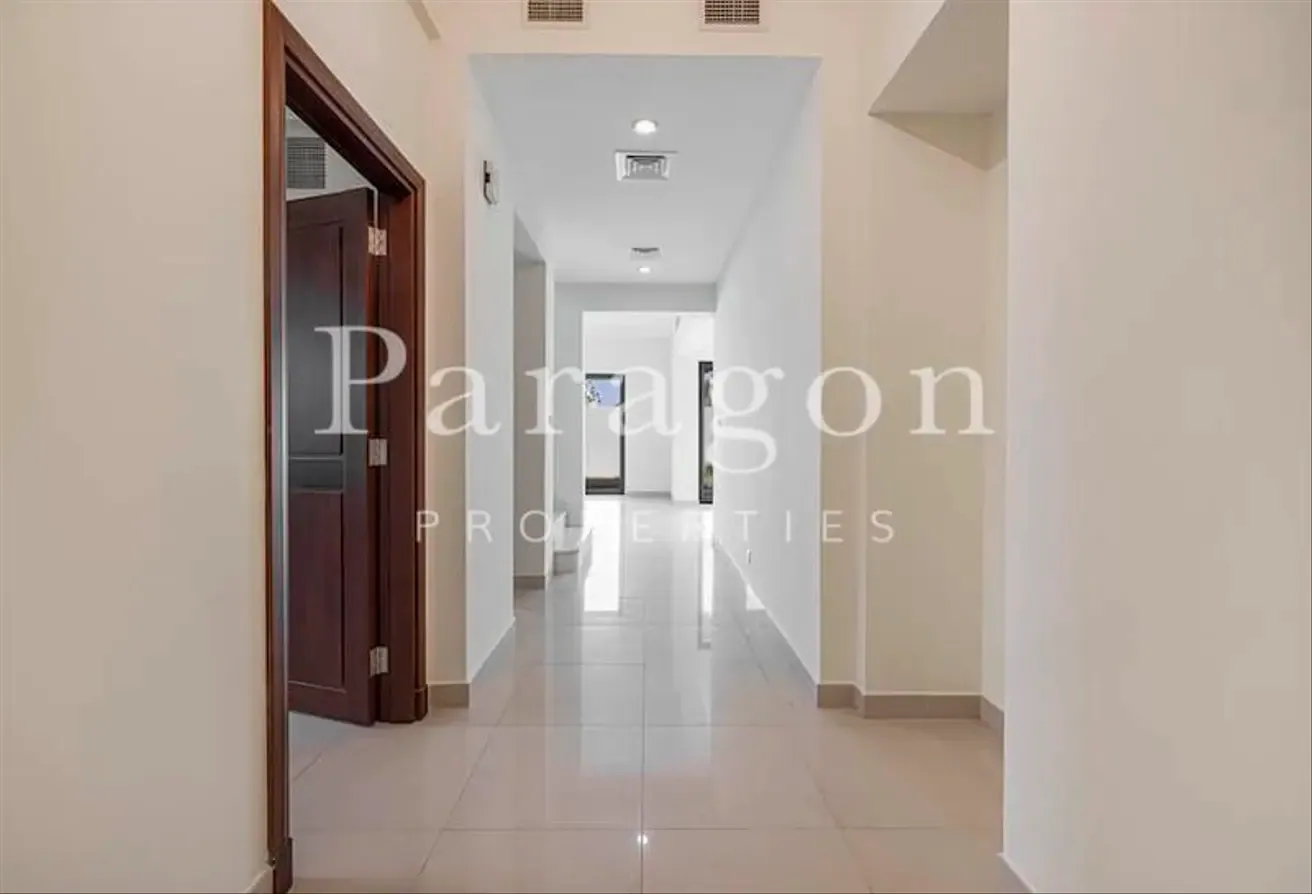 Large Plot | Immaculate | Community Expert