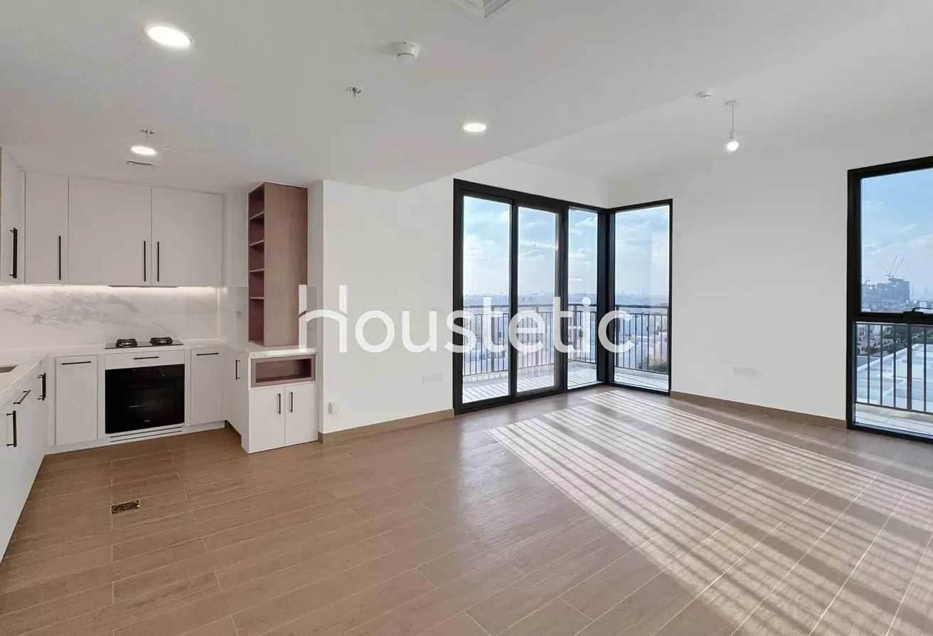 Corner Unit | Pool View | Spacious | Unique Kitchen