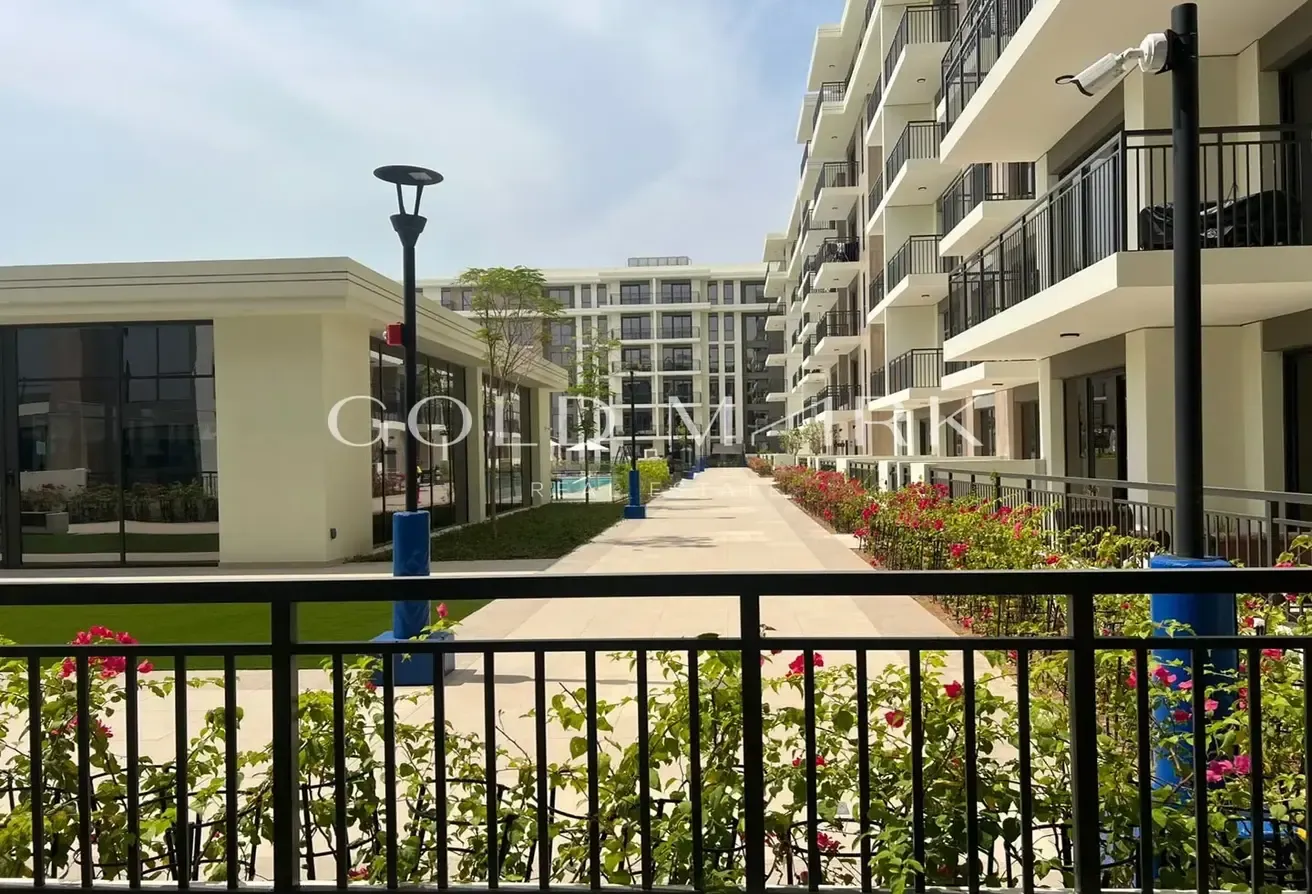Vacant | Huge Terrace | Fantastic Owner