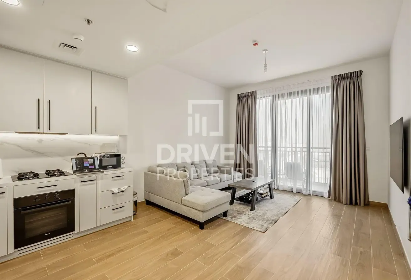 Fully Furnished | Vacant | Boulevard View