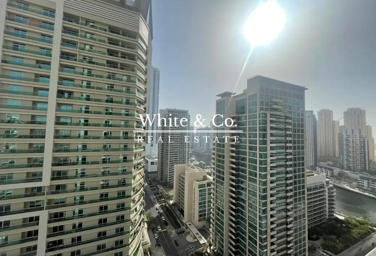 High floor | Close To Metro | Chiller Free