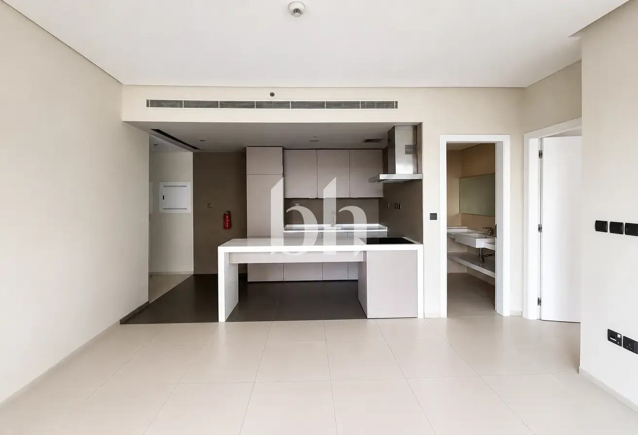 Marina View | Mid Floor | Unfurnished