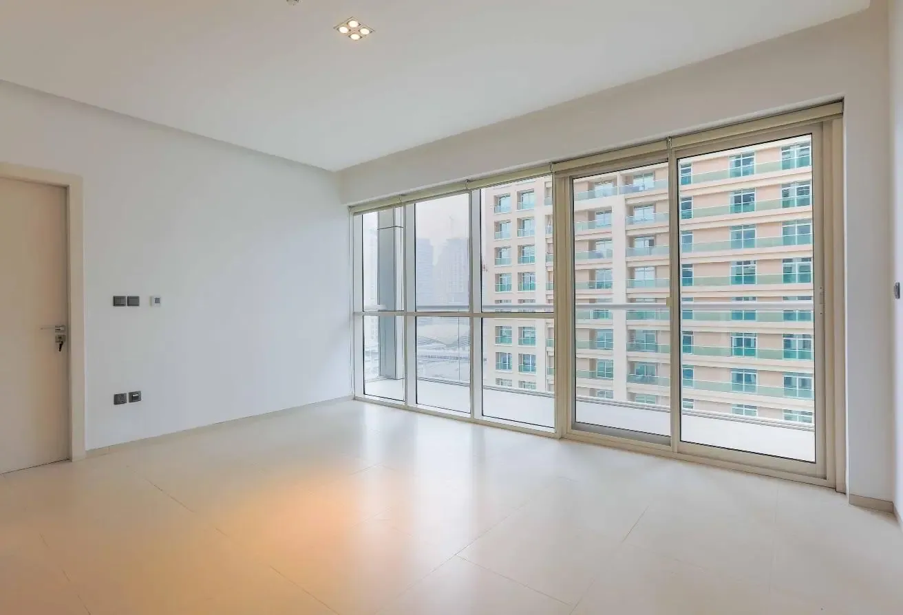 Spacious 1 BR | Well-maintained