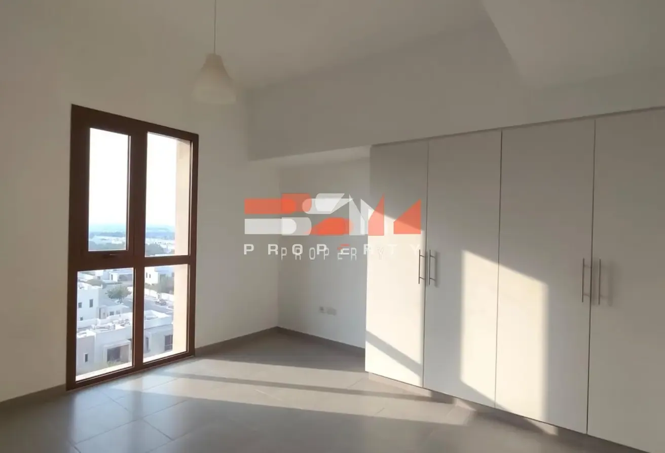 Spacious 2BR | High Floor | Open Community View| Vacant