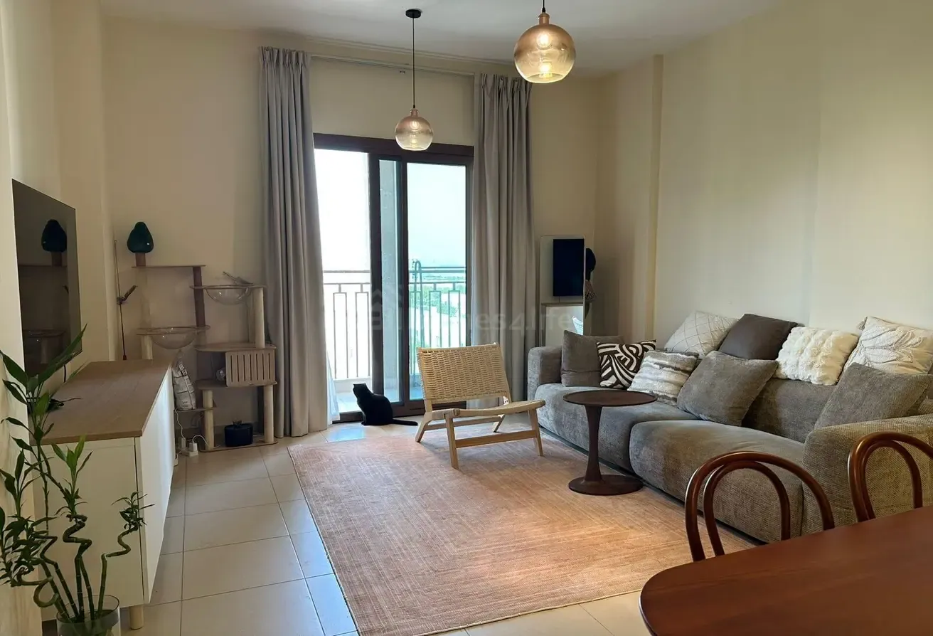 FULLY FURNISHED | BRAND NEW | READY TO MOVE IN