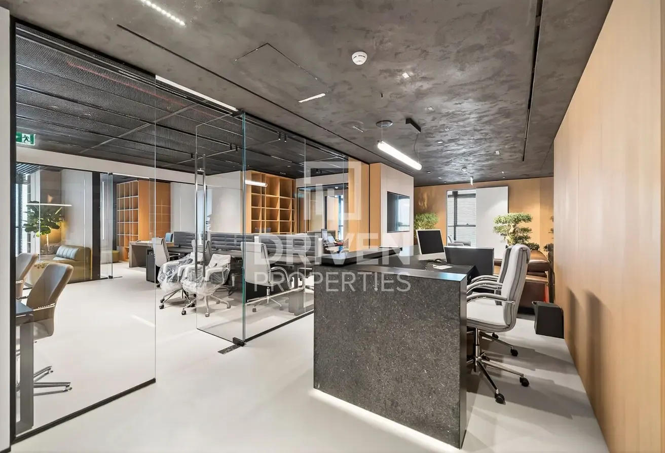 Ready to Move in | Luxury Furnished | Canal Views