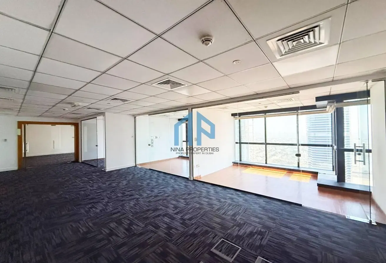 High Floor | Vacant Office | grade A tower