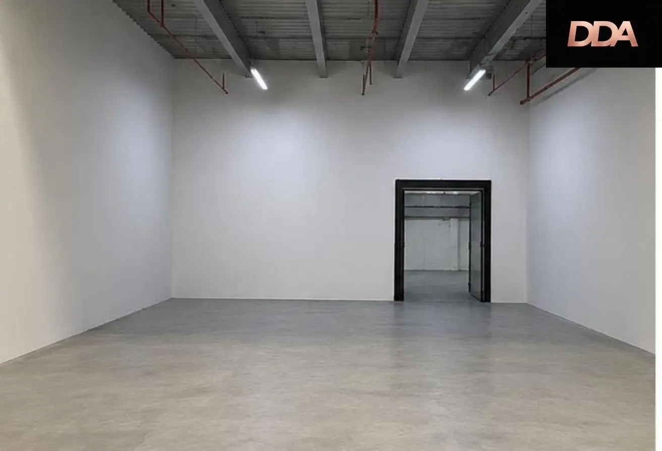 LOCKABLE WAREHOUSE UNIT | IDEAL FOR BUSINESS