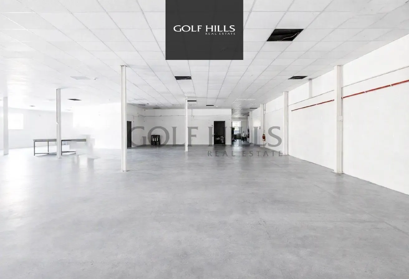 170 KW | SEMI-FITTED | ROAD-FACING | OFFICES