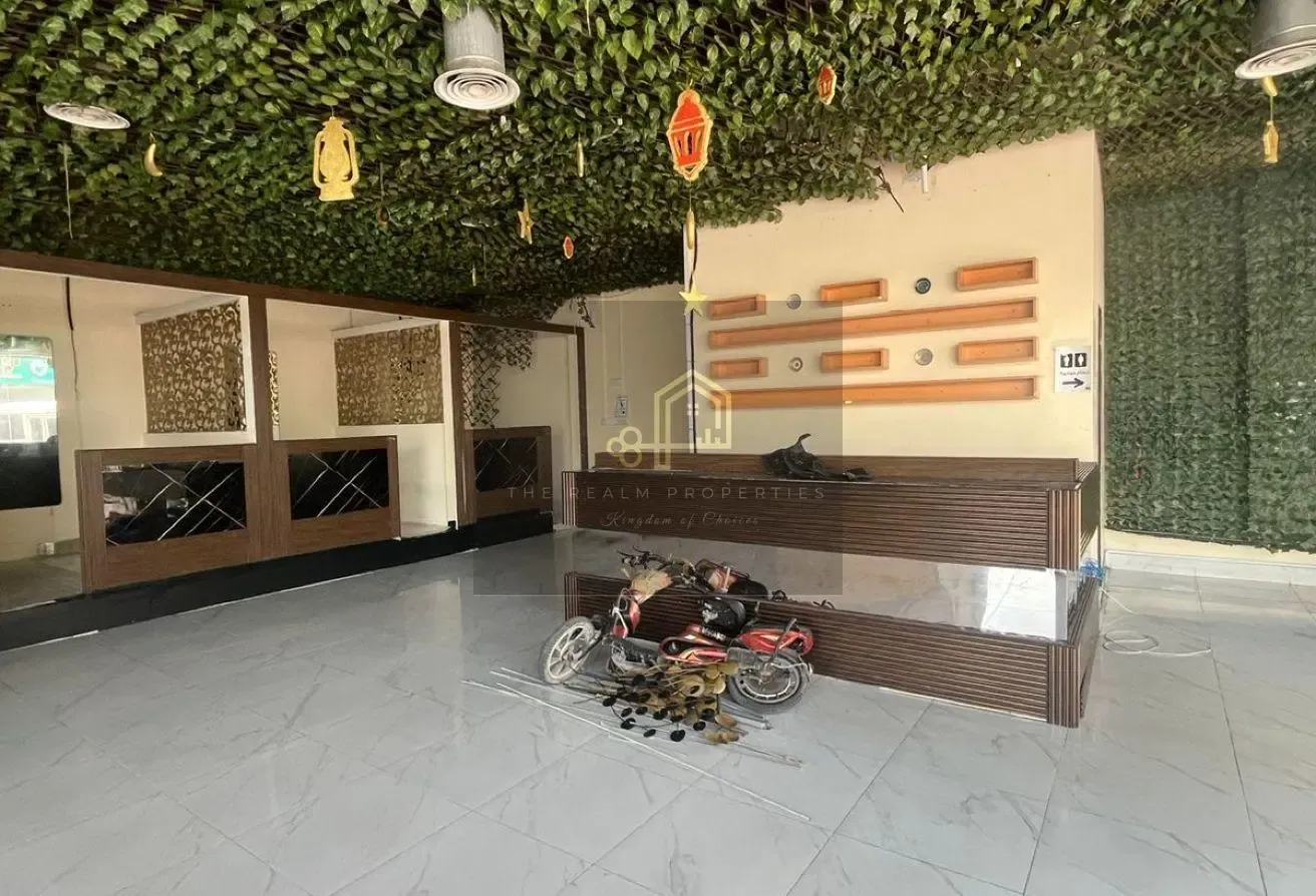 Spacious 1700 sq ft Shop in Al Qusais Industrial Area 4