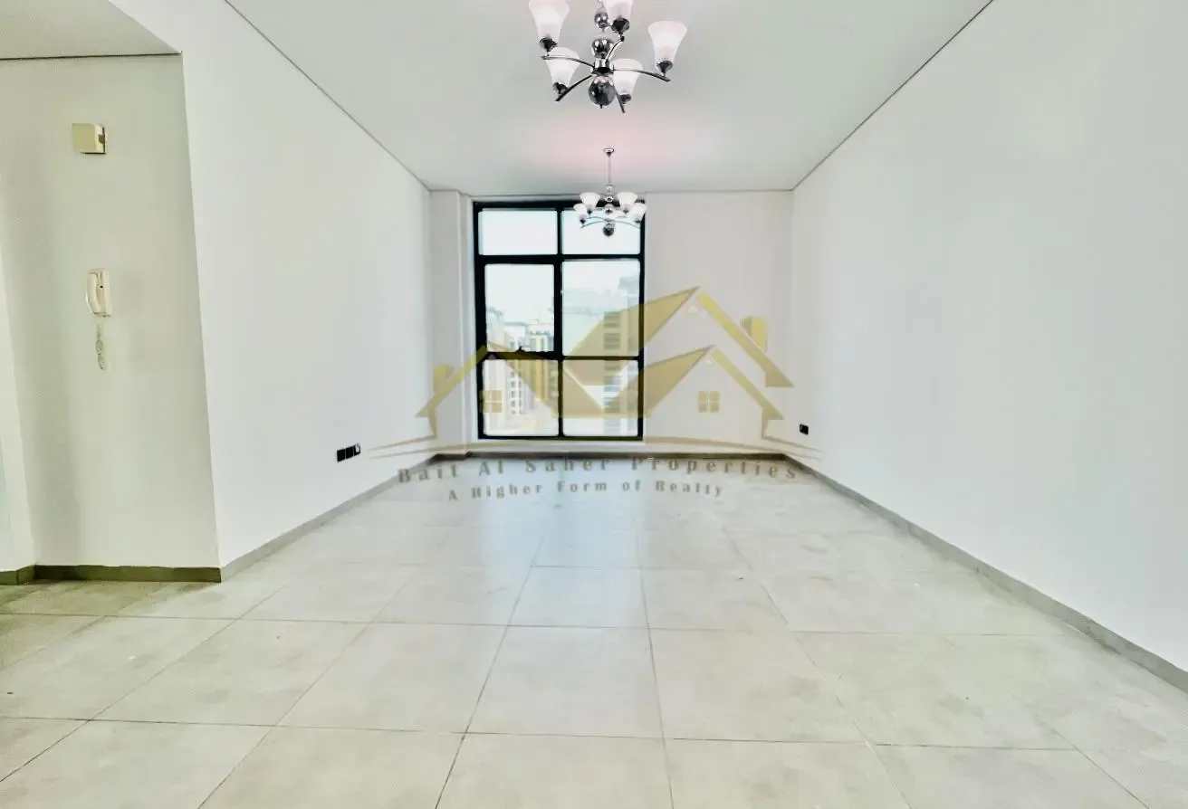 1 BR Apartment in Al Satwa with Covered Parking