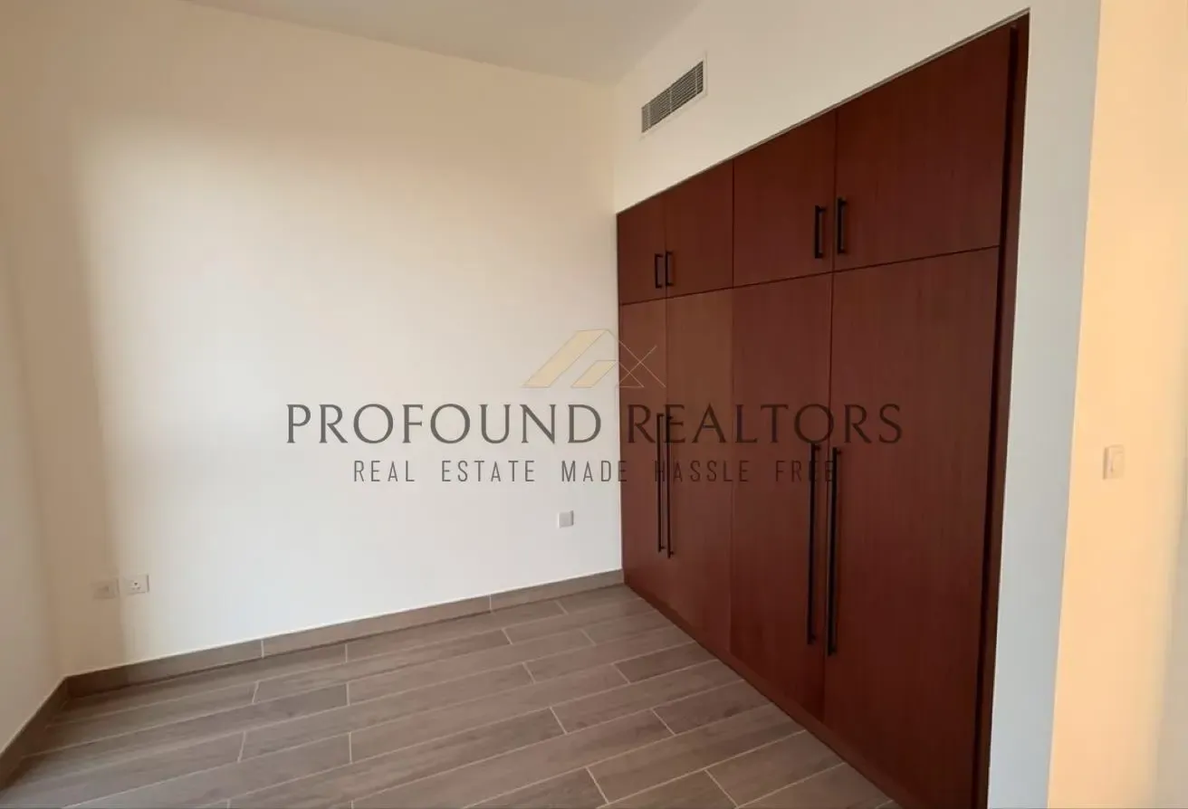 Well Maintained |Large layout | Balcony |Pool View