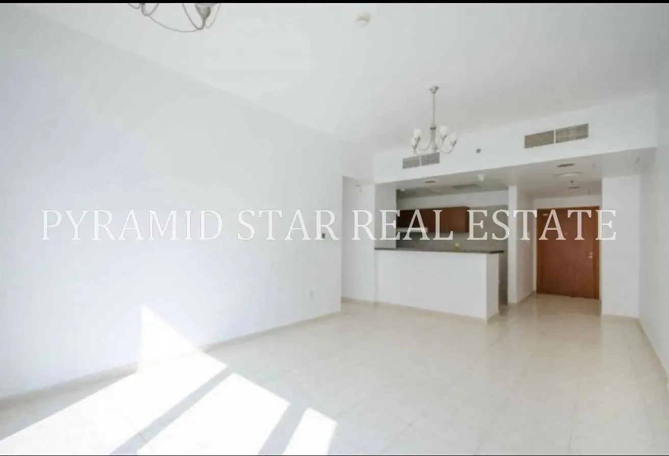 Spacious 1BR for Sale in SkycourtsTower C| AED580K