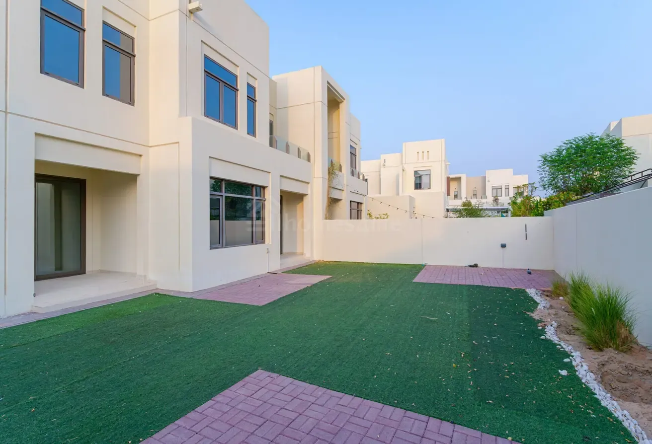 Spacious | Massive Plot | Park & Pool Proximity