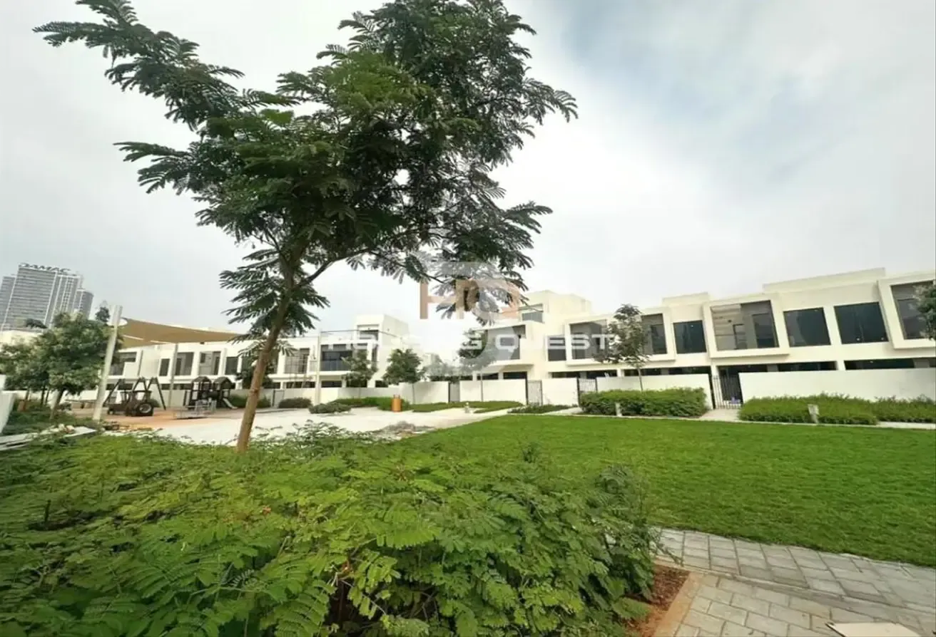 Luxury 5-Bedroom Standalone Villa in DAMAC Hills